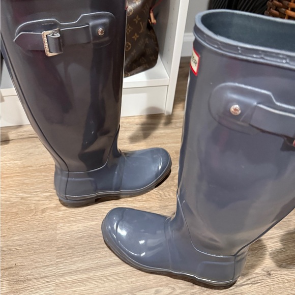 Hunter Rain Boots Gray size 6 - Picture 2 of 4